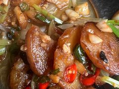 -95号酱骨·一块豆腐(展春园西路店)
