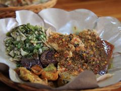 -Warung Babi Guling Ibu Oka 3