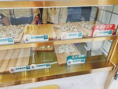 面包甜点陈列柜-袁记云饺(西安路店)