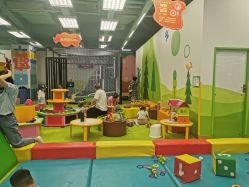 -莫莉幻想儿童乐园(郑州丹尼斯三天地店)