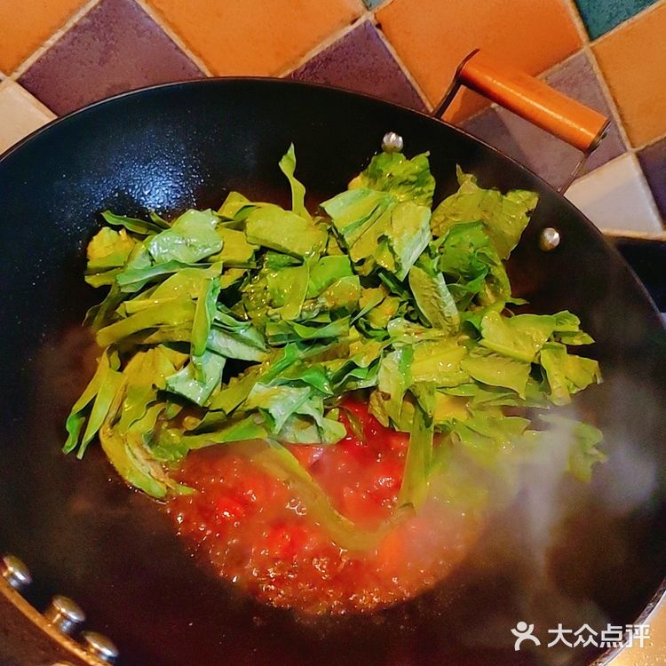【甜椒健康餐】番茄甜椒炒笋叶