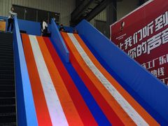 -反弹空间蹦床主题乐园