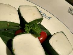 -美奈小馆·越南料理(中航城君尚购物中心店)