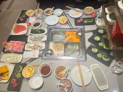 -海底捞火锅(新松江路生日主题店)