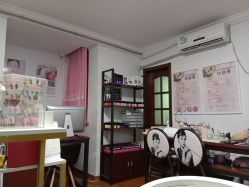 -杉惠素颜美妆皮肤管理中心