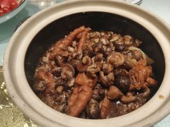 -帅巴人舅母子腊蹄民俗村