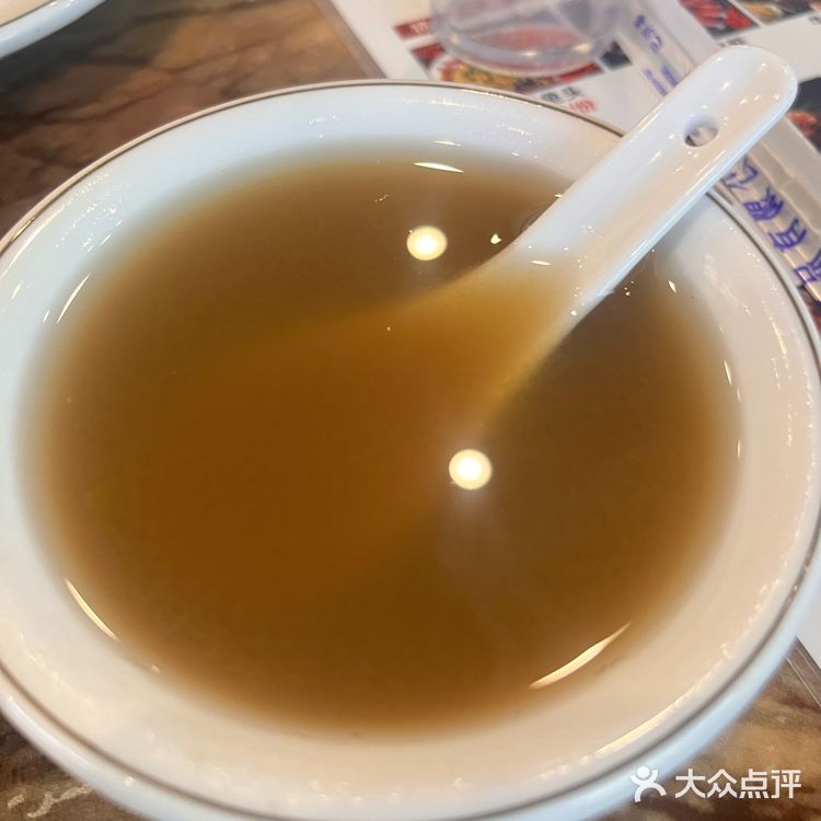 这家小龙虾真不愧是排队王…