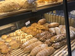 -Bread Talk 面包新语(荟聚店)