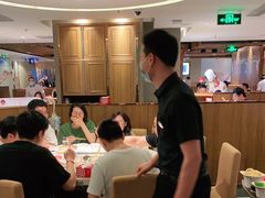 -海底捞火锅鲜切牛肉主题店(长寿路店)