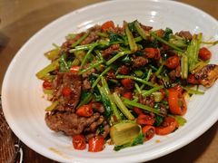 -东口码头·烧鸽子·鱼头泡饼·地方菜(金鹰悦城店)