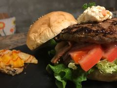 -HIGH FIVE哈福手工汉堡(桂林路店)