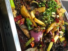 -金渝海鲜烧烤万州烤鱼店