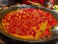 -渝嘴小老弟老火锅(华新村店)
