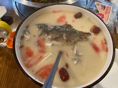 鲫鱼汤-邮亭陈鲫鱼·重庆老字号(大足直营店)