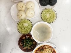 -李与白包子铺(桐梓林店)