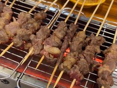 -哈尔滨小酒馆·鲜肉现穿自助烧烤(康新花园店)