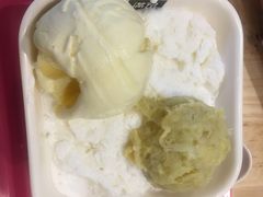 榴莲忘返-满记甜品(巴黎春天宝山店)