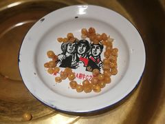 -沪小二炭火蛙锅(淮海中路美食不夜城店)