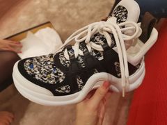 -乐蓬马歇百货公司(Rive Gauche)