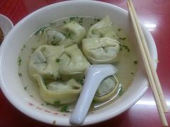 荠菜肉馄饨-潘国仙耳光馄饨(黄家阙路店)