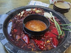 -黄潇洒老火锅(九眼桥宏济巷店)
