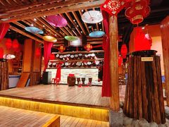 -老滇山寨•云南特色菜•地方菜•民族风情歌舞表演(金碧店)