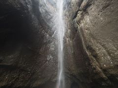 -雁荡山三折瀑景区