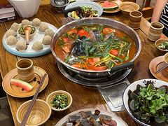 -亮欢寨酸汤鱼(沙冲路店)