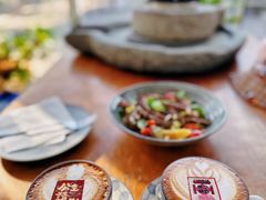 -北平花园·MUA摩造汉堡·北平咖啡(南锣鼓巷胡同店)