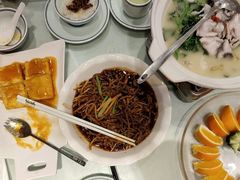 -刘胖子家常菜·蹄花焖藕(江汉路总店)