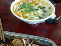 牛肉烩面-色兰伊品轩食府