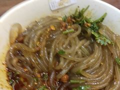 万记特色酸辣粉-万记麻辣烫国展总店