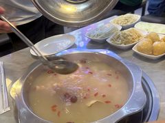 -光头药膳鸡(莱茵小镇店)