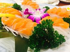 -青瓦餐厅·生鱼片·韩园烤肉(西塔店)