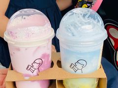 -喜茶(迪士尼小镇·平行宇宙店)