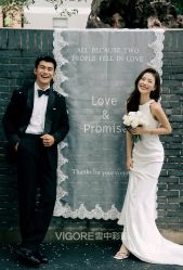 -雪中彩影婚纱摄影·微光艺术中心