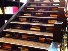 upload_pic-钟书阁(松江泰晤士小镇店)