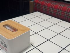 -肥汁米蘭香港米线(长宁来福士店)