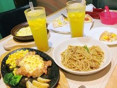 -卢家妈妈·西餐厨房(卜蜂中心店)