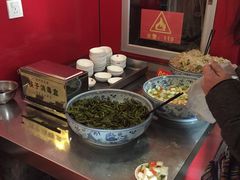 -闫家驴肉老店(华电一校店)