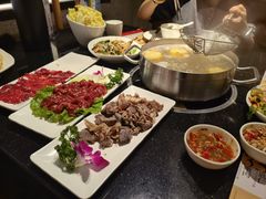 -牛事制造局牛肉火锅(莲岳路店)