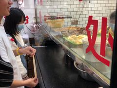 -覃肥叔桂林米粉(粮道街店)