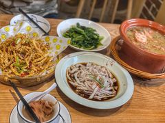 -董厨煨汤馆(车站路店)