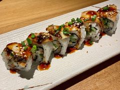 鳗鱼牛油果手握-初居食屋日式料理(万象城购物中心店)
