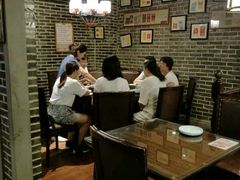 大堂-东口码头·烧鸽子·鱼头泡饼·地方菜(金鹰悦城店)