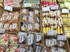 零售区-来伊份LYFEN(中央路店)