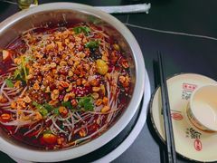 -周良天山牛杂城(天山路总店)