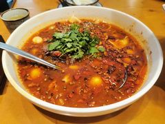 -老板很二(吉大店)