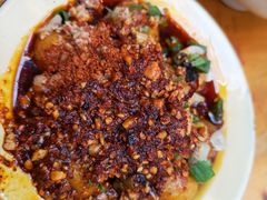 -拈签一笑黄牛肉辣卤串串