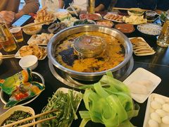 -邓莽子老火锅(中兴路总店)